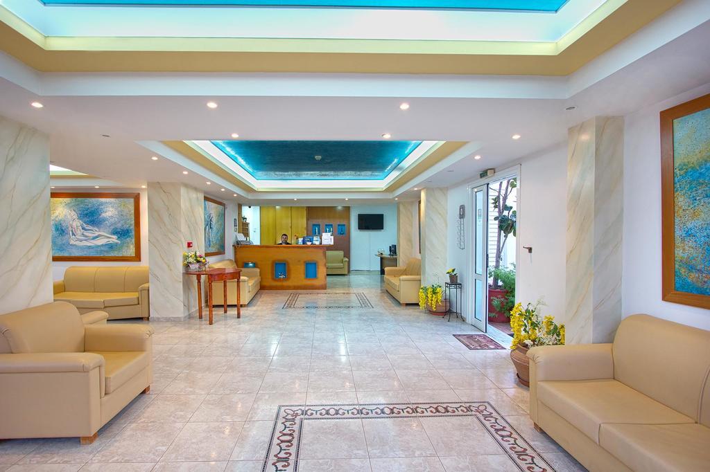 Pinelopi Apartments Jeorjoúpoli Eksteriør bilde