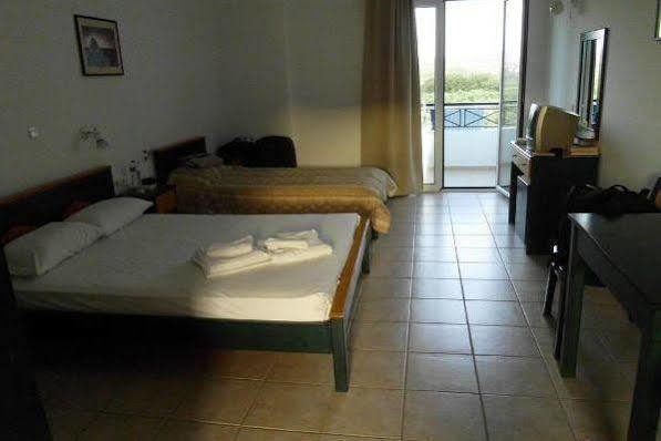 Pinelopi Apartments Jeorjoúpoli Eksteriør bilde